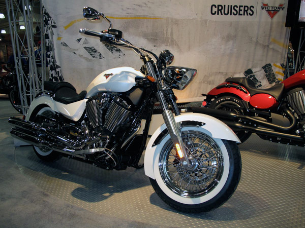 2013-ny-motorcycle-show-05-0113-lgn