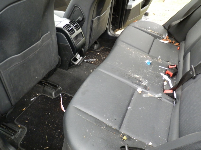 2010_Mercedes_GLK_interior_before1_zps55162954