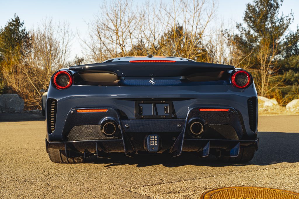ferrari pista final photo
