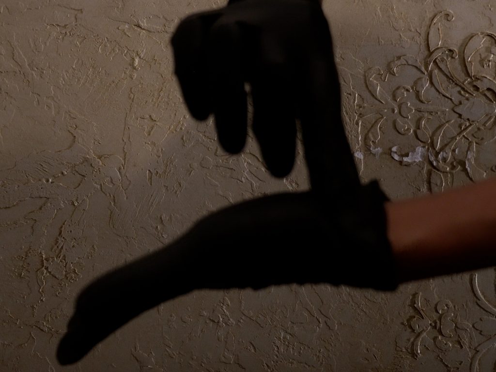 Removing Gloves