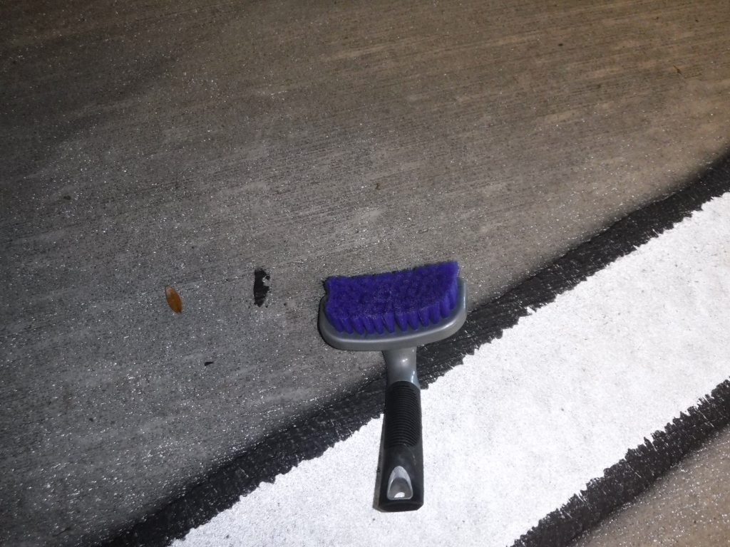DI Brushes Deluxe Contour Tire Brush