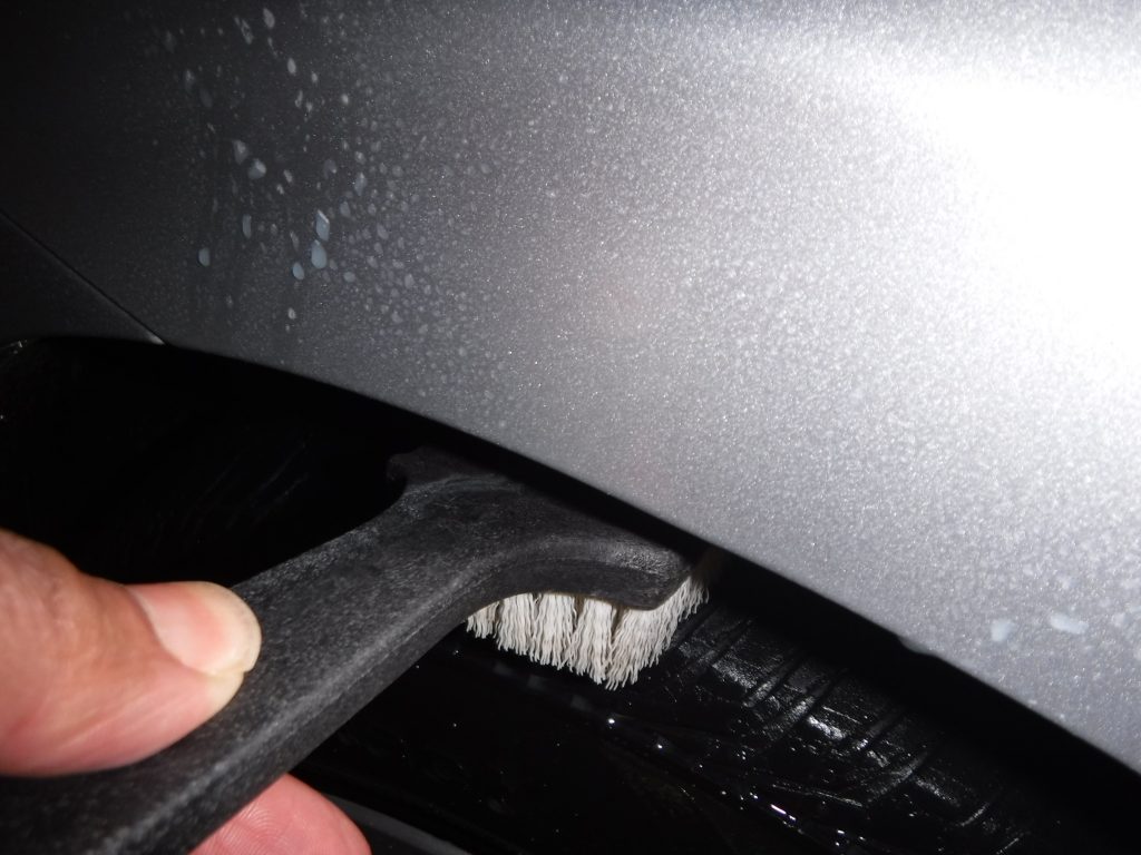 Tire Brush That Fits