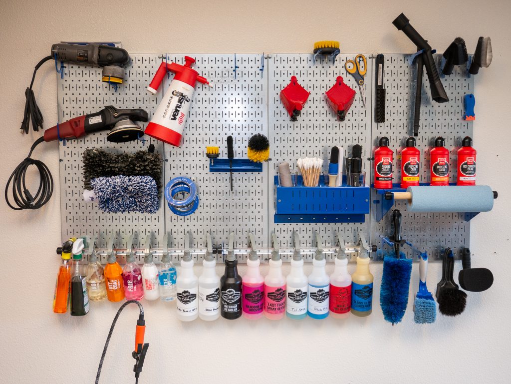 Hawaii Shop Pegboard 2