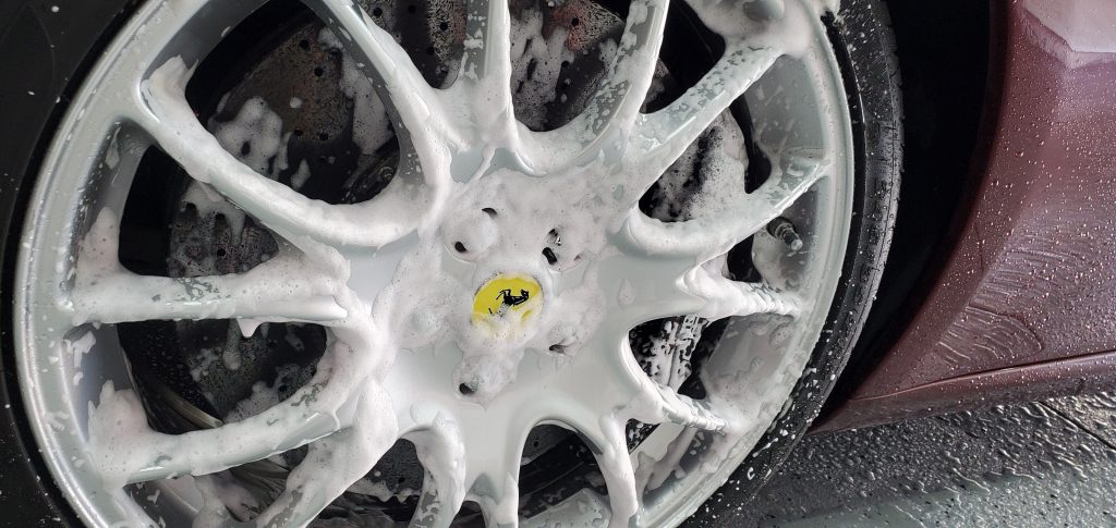 Sonax Actifoam Energy on Wheels and Carbon Ceramic Brakes