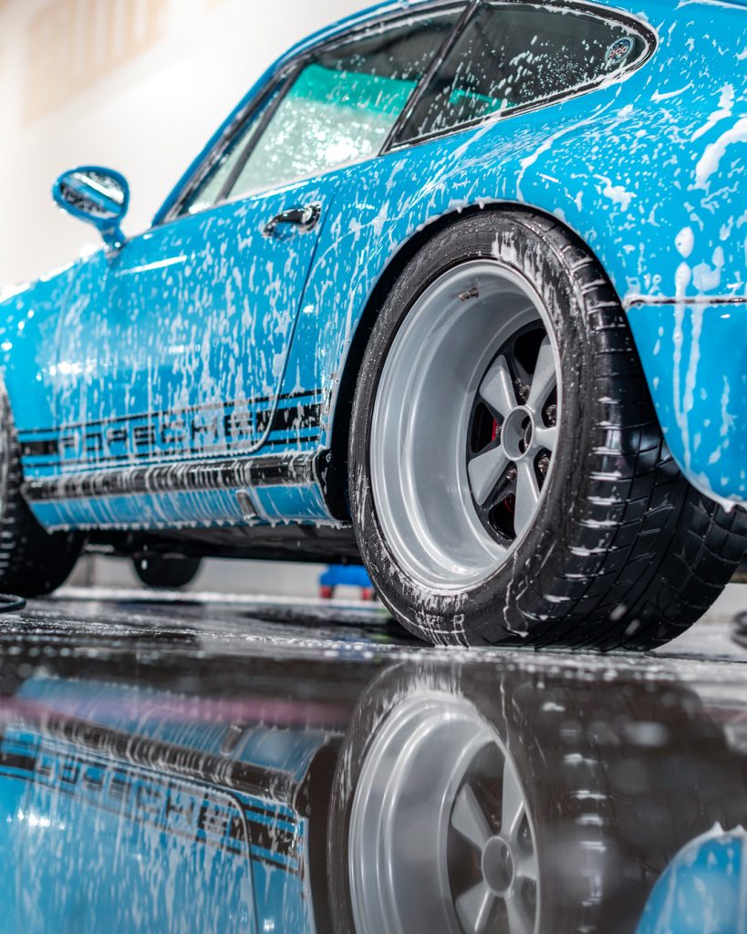 Porsche 911 RSR Detail