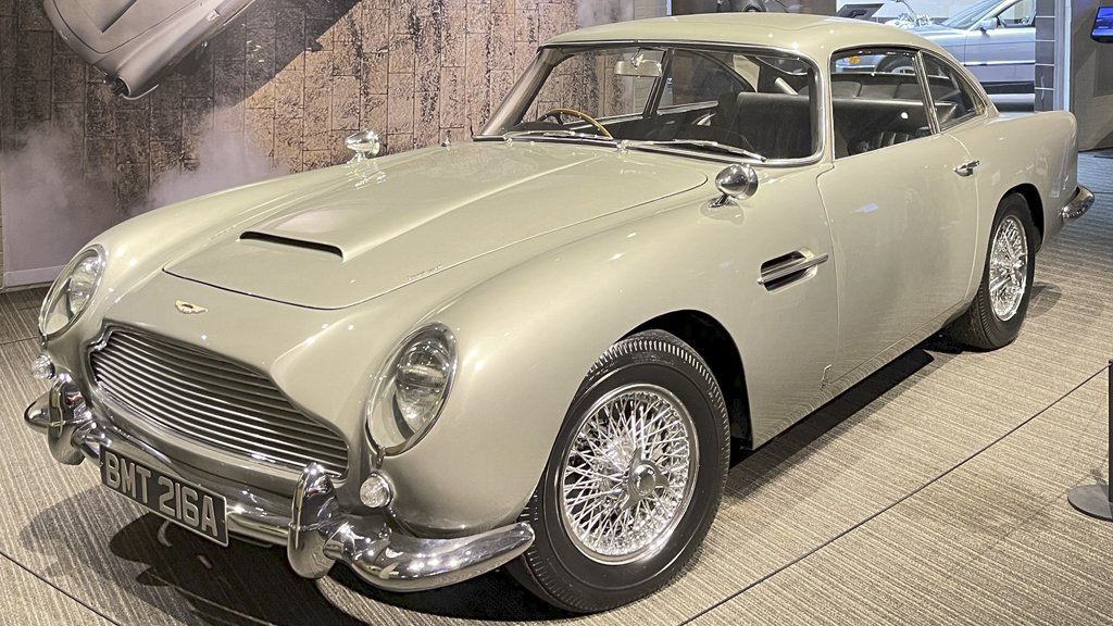 Detailed Image Meet and Greet Saratoga Auto Museum James Bond Aston Martin DB5