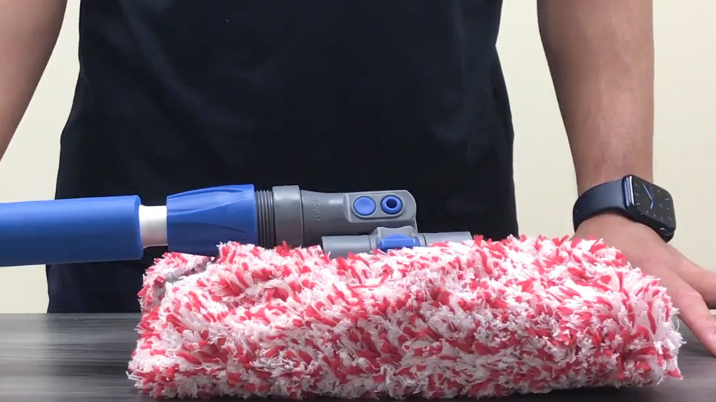 Autofiber Mitt on a Stick Assembly - Dragon Plush Cover and PRO Adjustable Aluminum Head