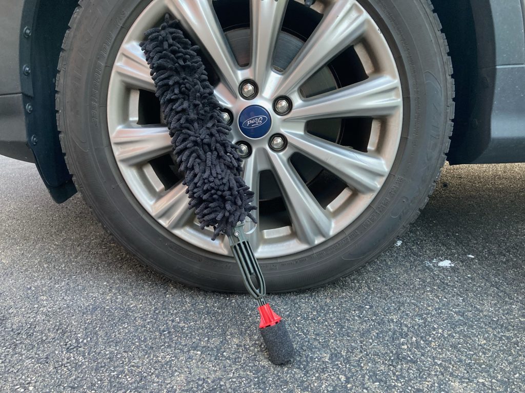 Woolly Wormit Wheel Brush