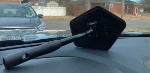 Effortless Glass Cleaning with the Autofiber Reacher Extension Glass Tool